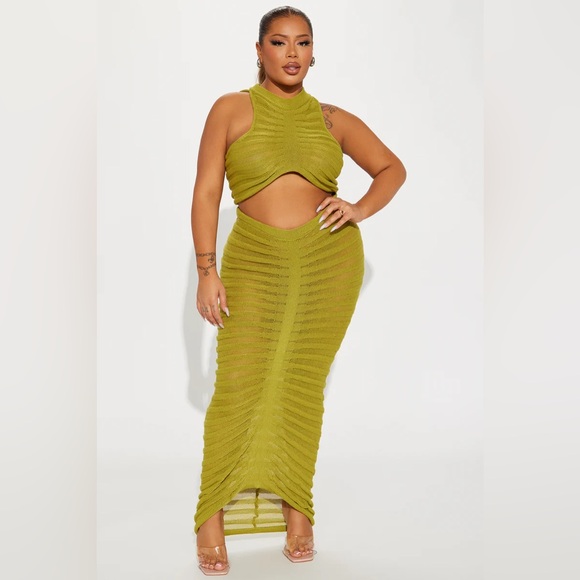 New Sheer Sleeveless Sweater Cropped Top and Maxi Skirt Set in Olive Size 3X - Picture 2 of 7